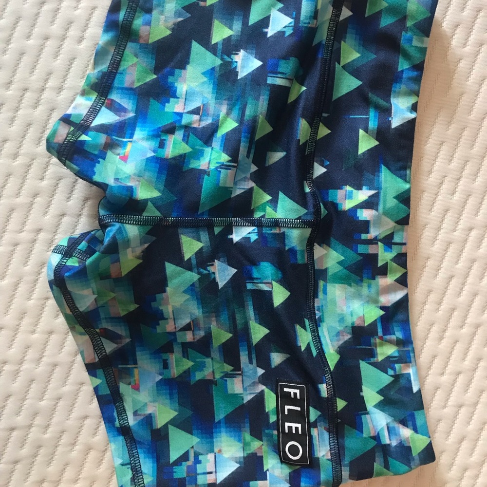 NWOT fleos